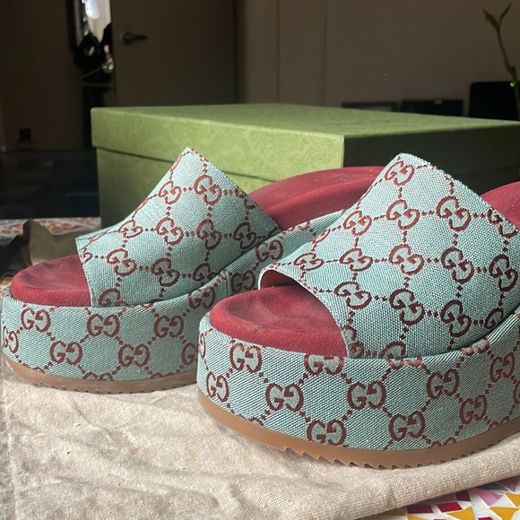 Gucci canvas wedges - Picture 4 of 7